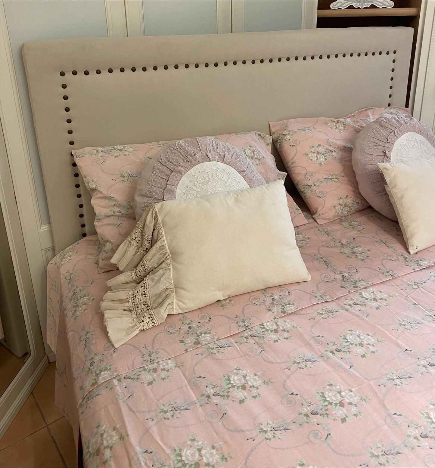 Testata letto matrimoniale
