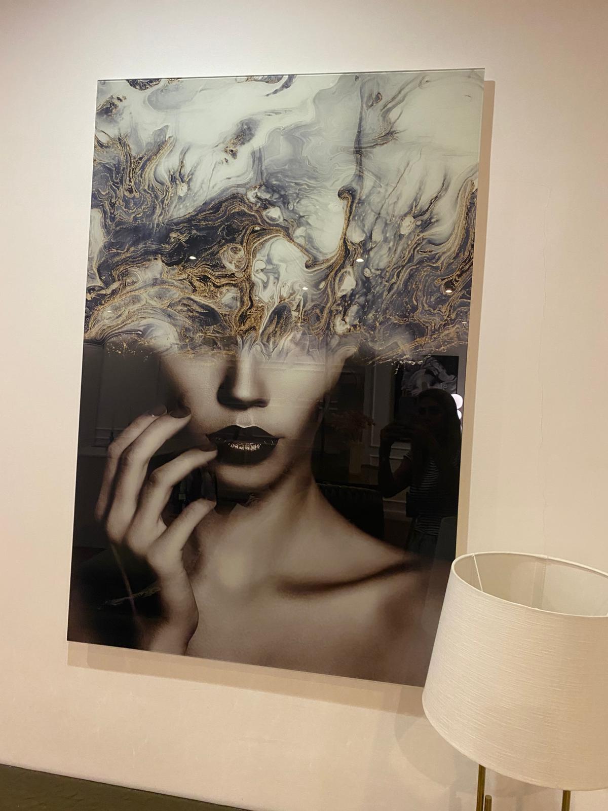 Quadro donna in vetro