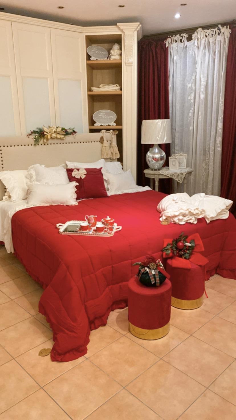 Trapunta matrimoniale con gala