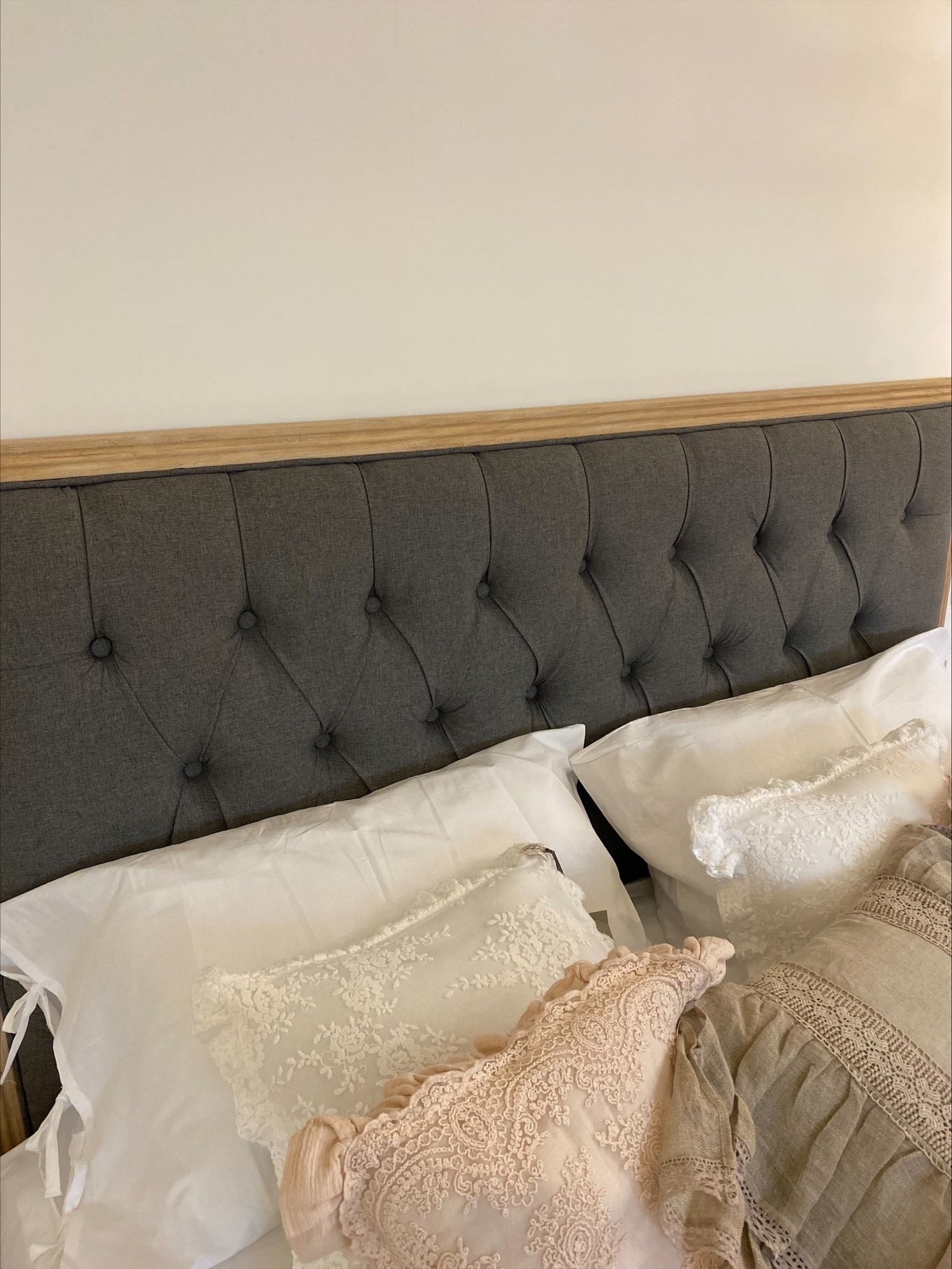 Testata letto matrimoniale in legno