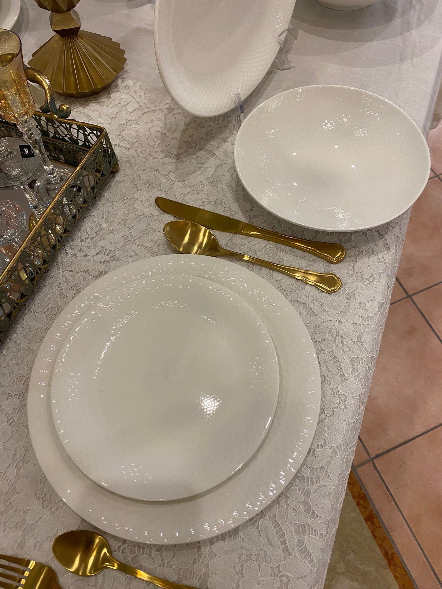 Servizio di Piatti Trama
