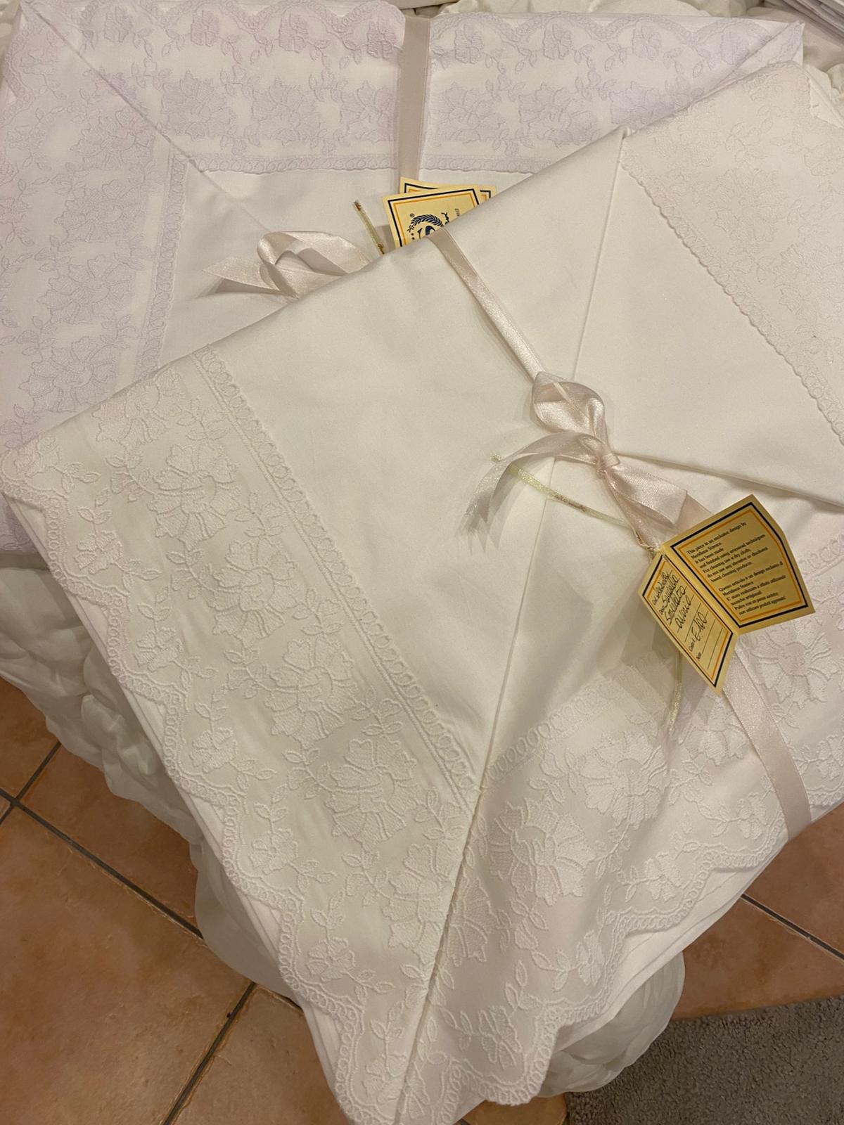 Completo Lenzuola matrimoniale con Merletto