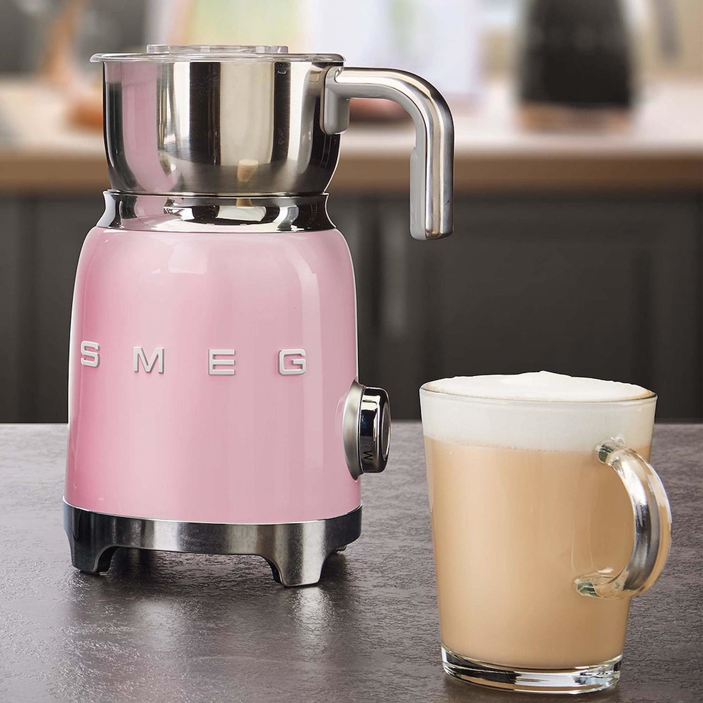 Montalatte Smeg Rosa