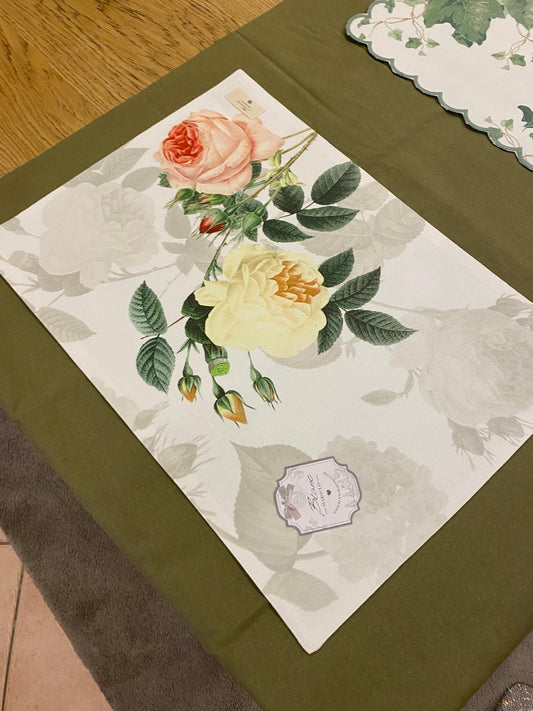 Tovaglietta con rose