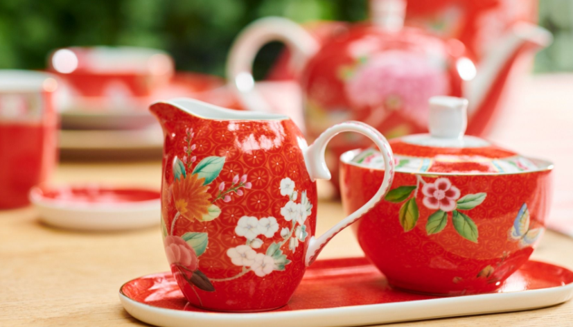 Lattiera Blushing Birds Red