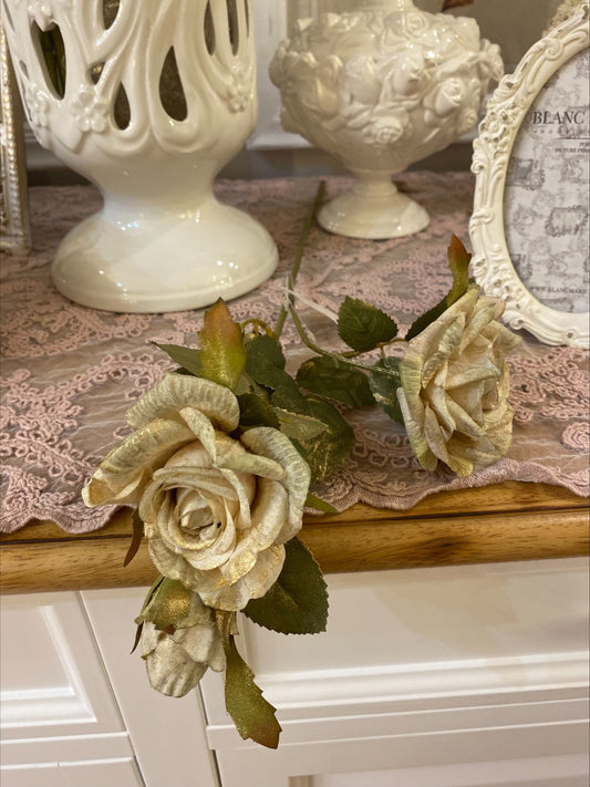 Ramo Rose